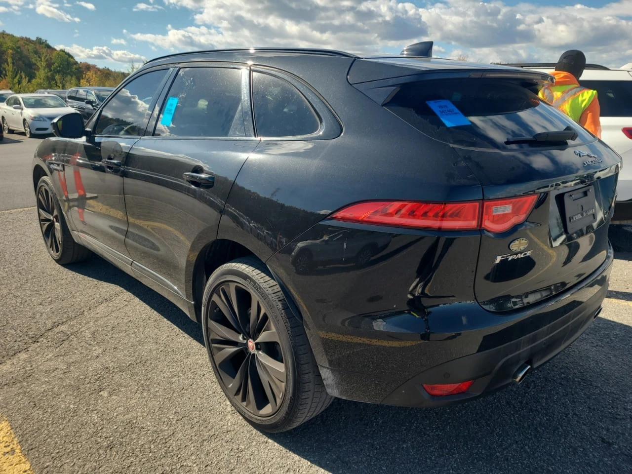 Jaguar F-PACE * АВТО КРЕДИТ* ЦЕНА ДО БГ * CARFAX *  - изображение 4