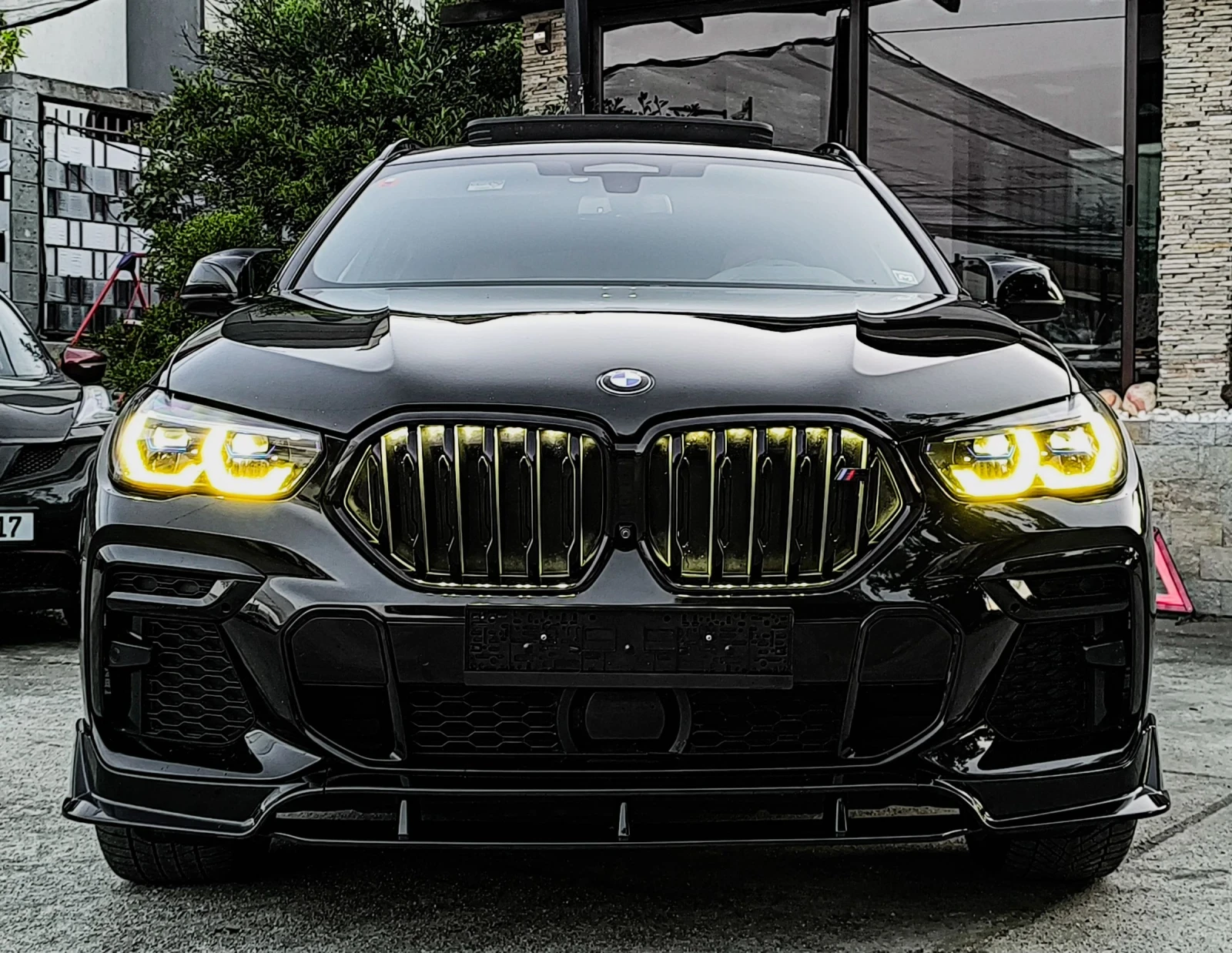 BMW X6 M40D M-PAKET/PERFORMANCE/ПАНОРАМА/HEADUP/360/, снимка 2 - Автомобили и джипове - 54598556