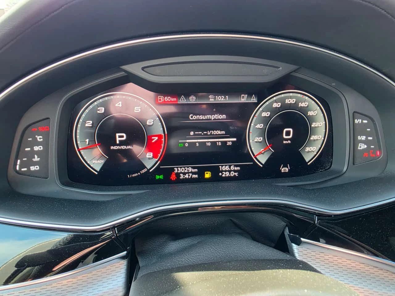 Audi SQ7 * 4.0 TFSI quattro * ДИСТРОНИК * 360 * ПОДГРЕВ, снимка 13 - Автомобили и джипове - 54692374