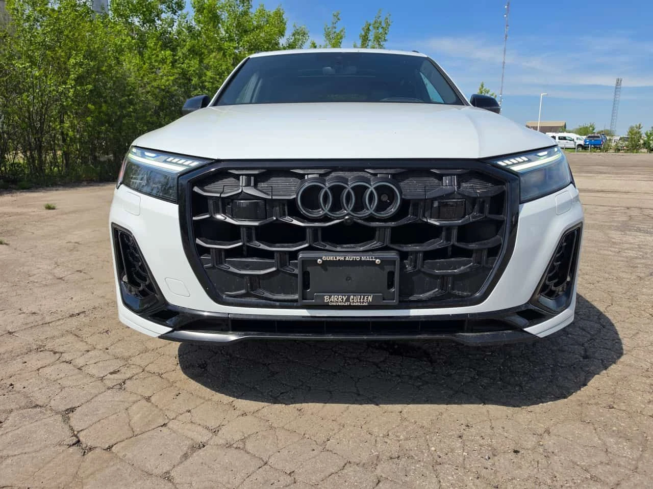 Audi SQ7 * 4.0 TFSI quattro * ДИСТРОНИК * 360 * ПОДГРЕВ, снимка 3 - Автомобили и джипове - 54692374