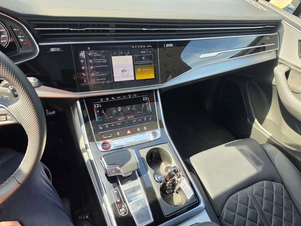Audi SQ7 * 4.0 TFSI quattro * ДИСТРОНИК * 360 * ПОДГРЕВ, снимка 14 - Автомобили и джипове - 54692374
