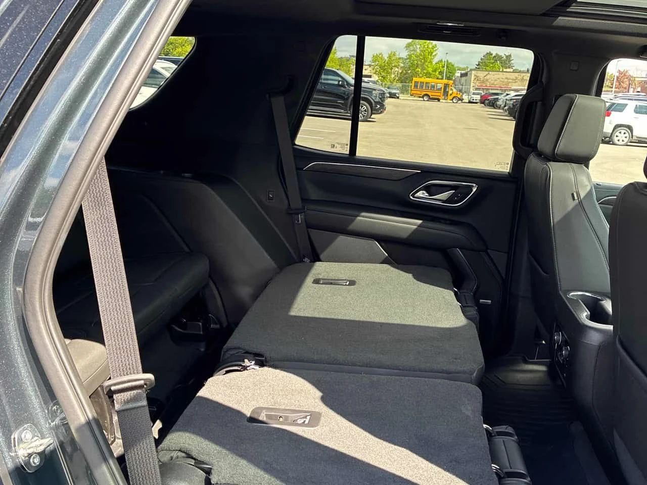 Chevrolet Tahoe * Z71 * CARFAX * ПАНО * KEYLESS * ПОДГРЕВИ, снимка 13 - Автомобили и джипове - 54699584