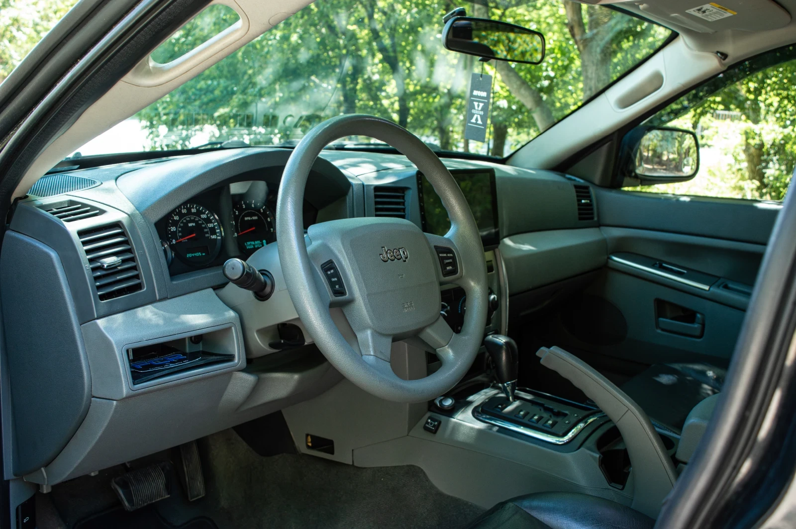 Jeep Grand cherokee 3.7 4x4 бензин/газ, снимка 14 - Автомобили и джипове - 54967992