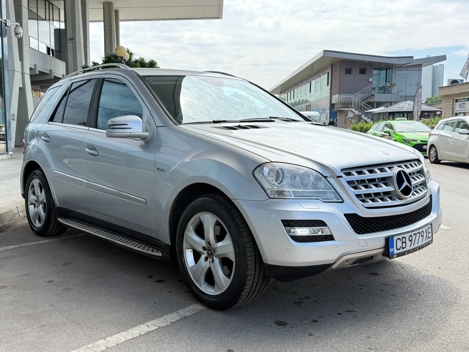 Mercedes-Benz ML 350 CDI 6 МЕСЕЦА ГАРАНЦИЯ/231к.с. Facelift/Камера, снимка 7 - Автомобили и джипове - 55044172