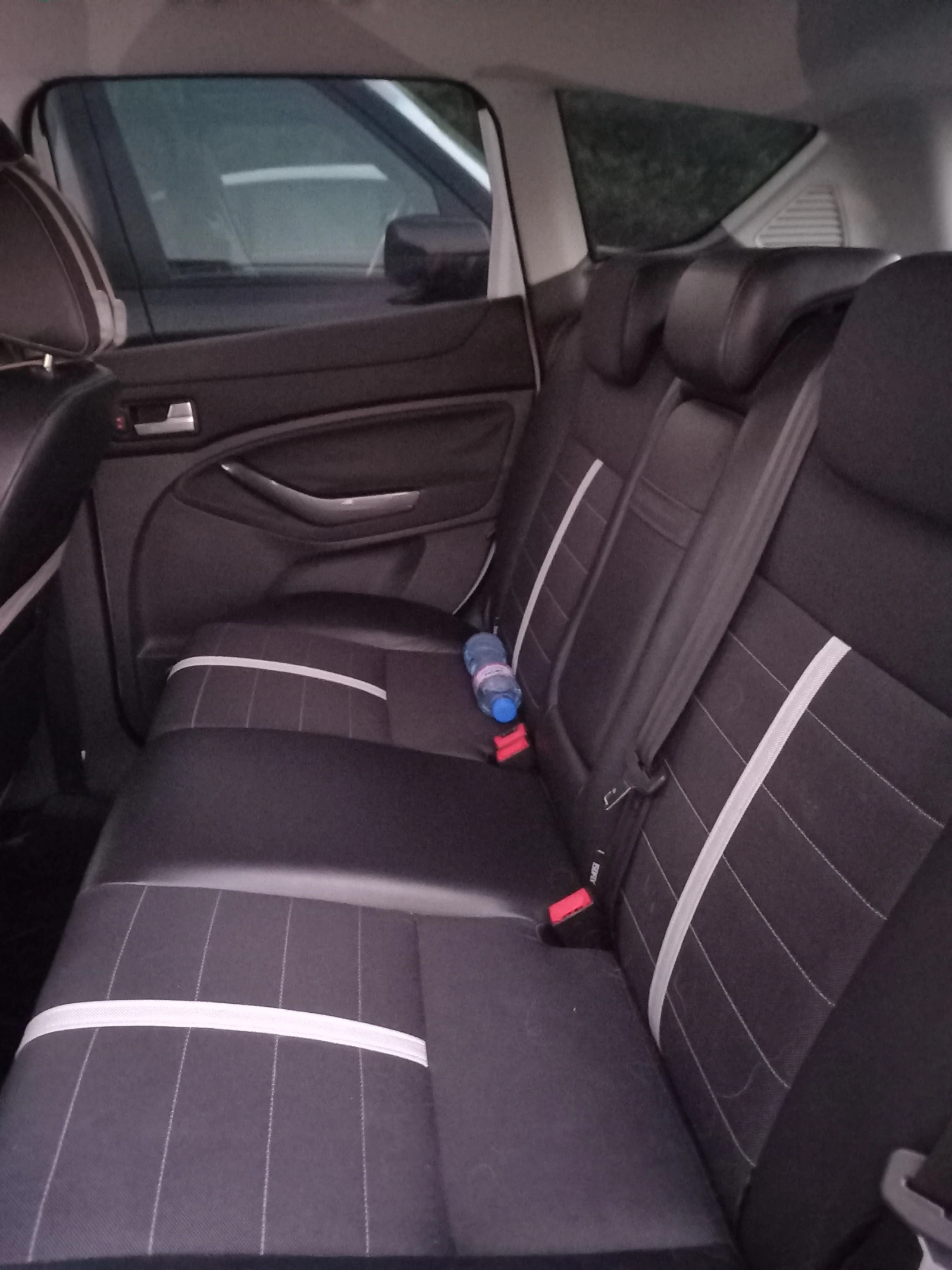 Ford Kuga 2.0, снимка 8 - Автомобили и джипове - 55069798