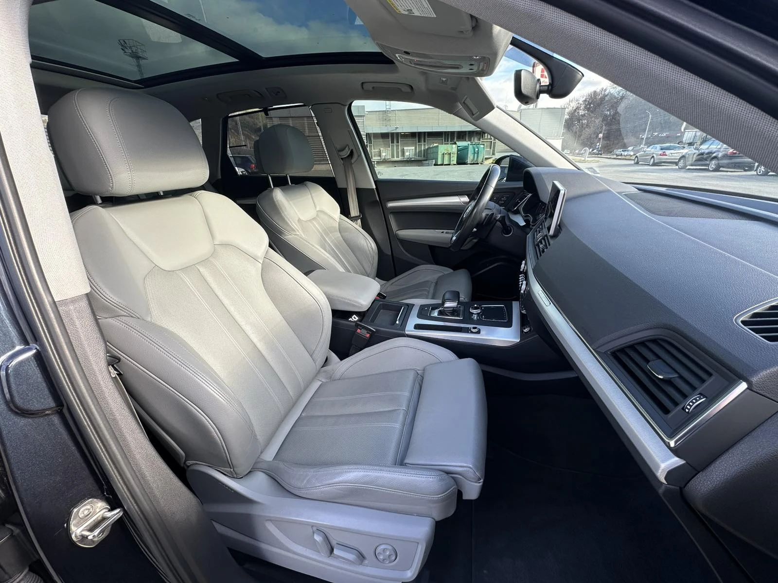 Audi Q5 PREMIUM PLUS, снимка 11 - Автомобили и джипове - 55155118
