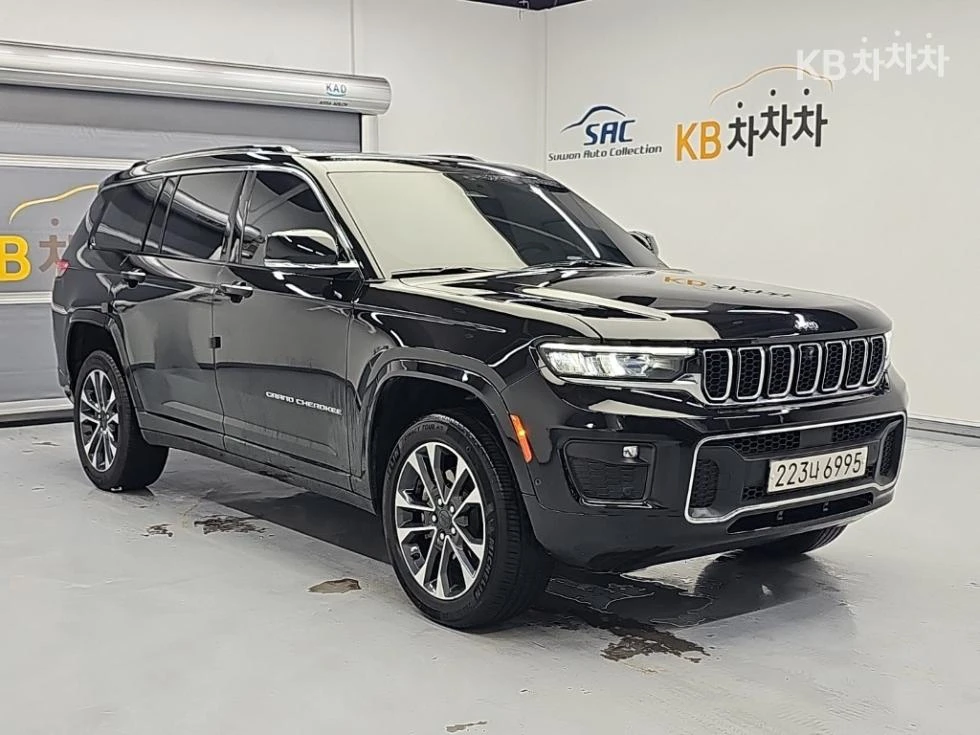 Jeep Grand cherokee L 3.6 OVERLAND HEAD UP 360CAM PANORAMA FULL, снимка 2 - Автомобили и джипове - 55524333