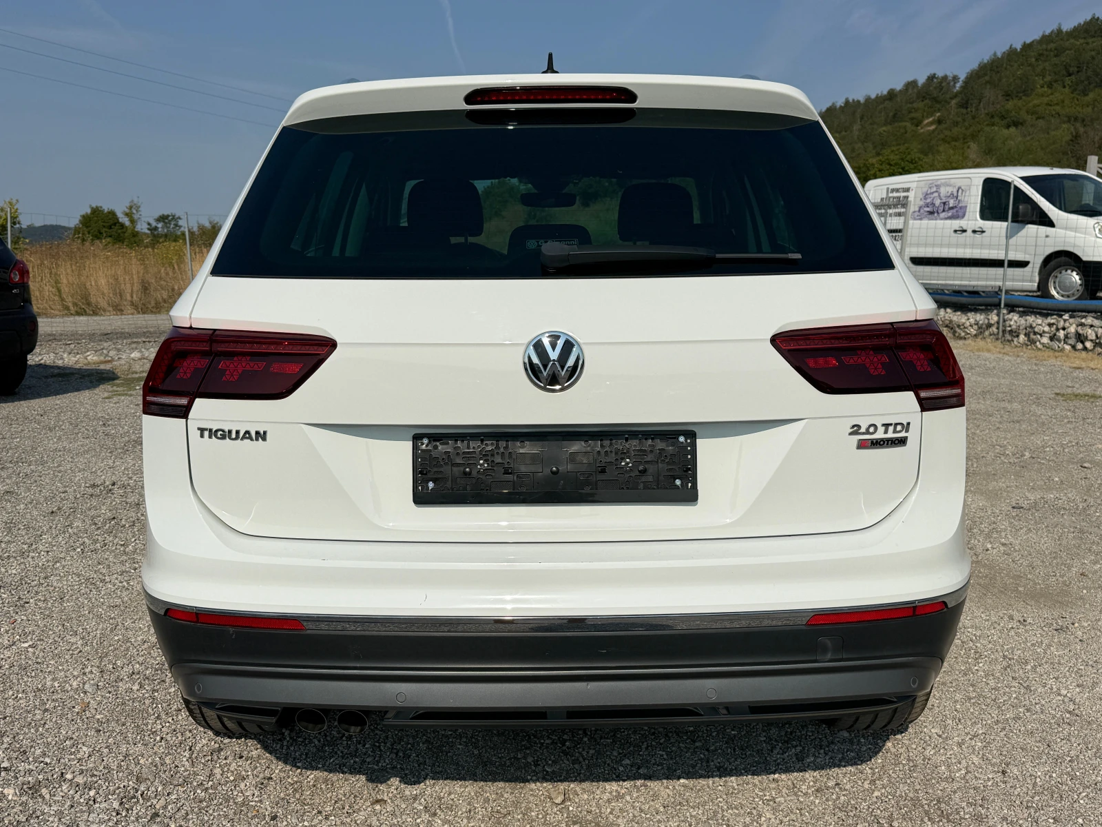 VW Tiguan 2.0TDI-4Motion-Full LED-климатроник-дистроник-нави, снимка 5 - Автомобили и джипове - 56038706