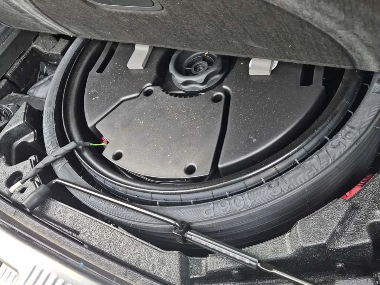 Audi Q5, снимка 15 - Автомобили и джипове - 56686552