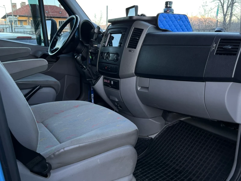 VW Crafter Пътна помощ / Специален  Б  категория, снимка 13 - Бусове и автобуси - 52973469