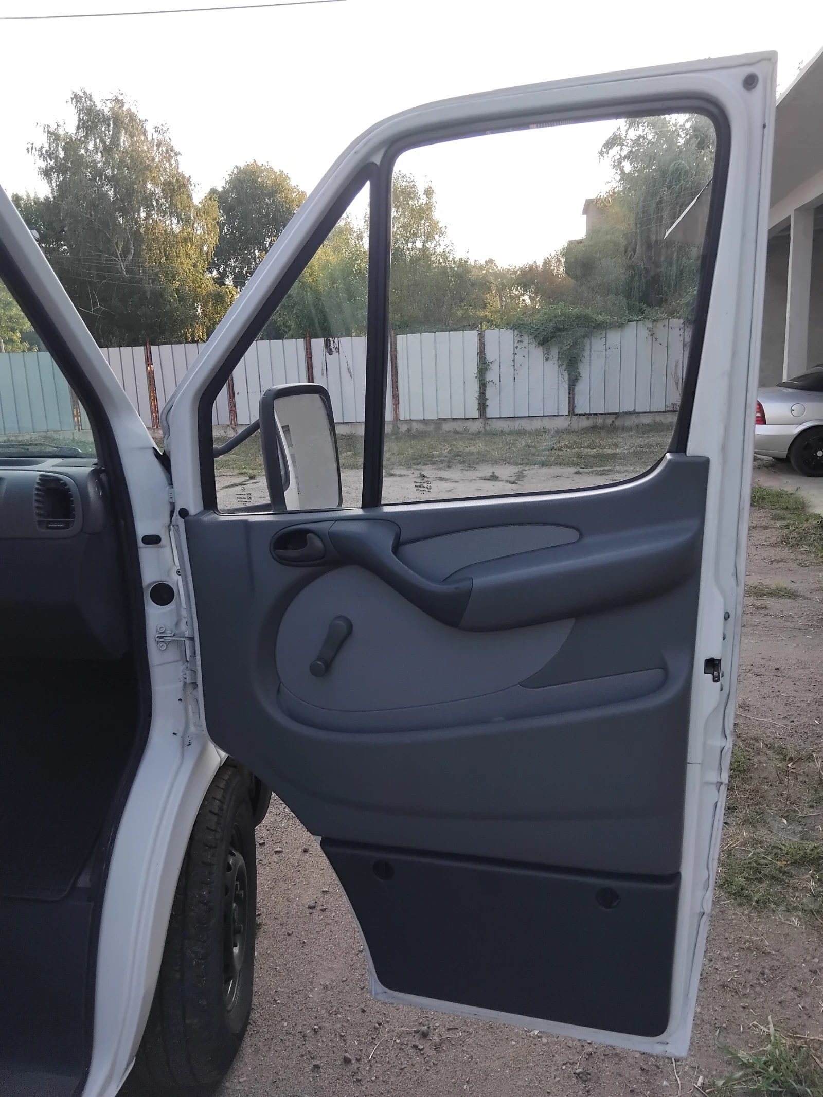 Mercedes-Benz Sprinter 313, снимка 13 - Бусове и автобуси - 53973176
