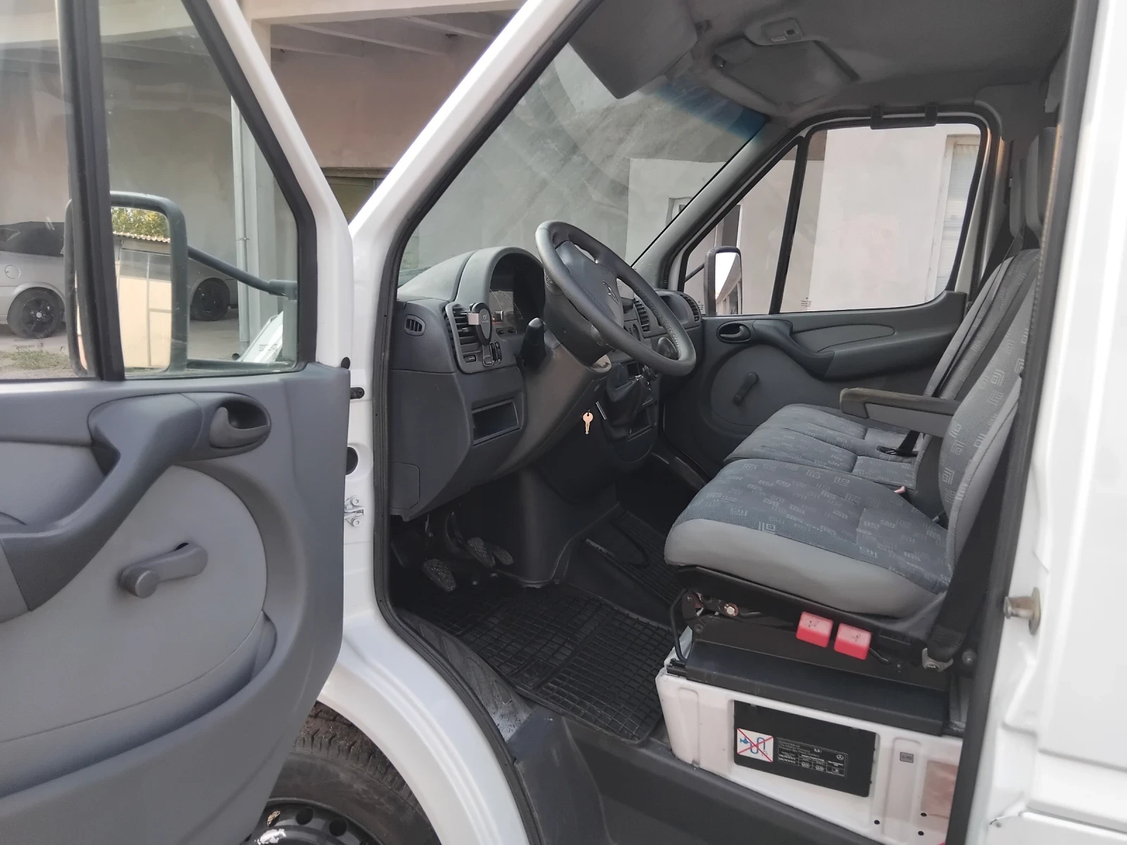 Mercedes-Benz Sprinter 313, снимка 12 - Бусове и автобуси - 53973176