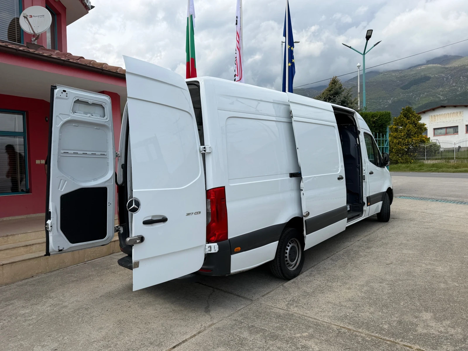 Mercedes-Benz Sprinter 317 CDI* MAXI* NAVI* Климатроник, снимка 11 - Бусове и автобуси - 54355183