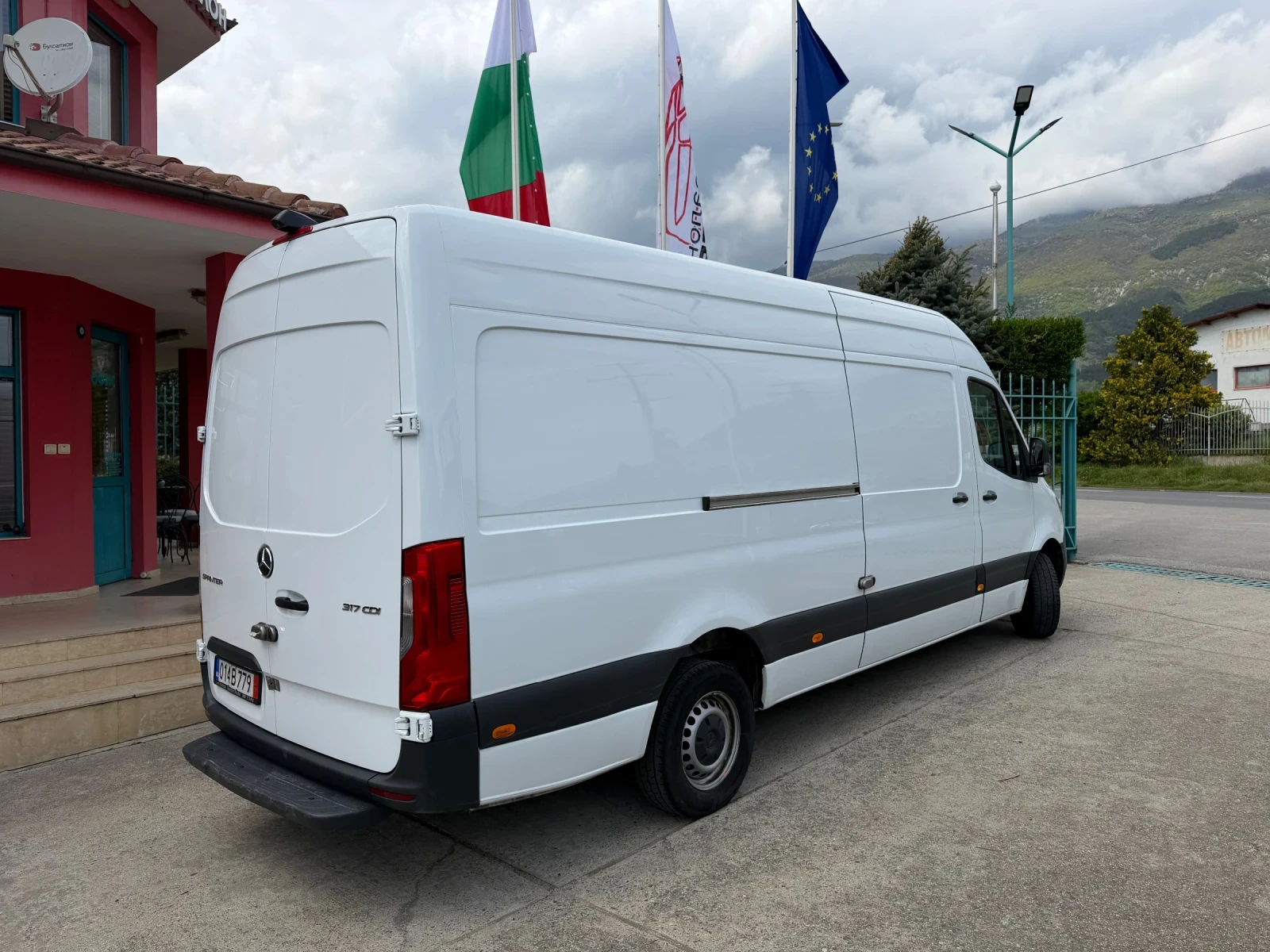 Mercedes-Benz Sprinter 317 CDI* MAXI* NAVI* Климатроник, снимка 10 - Бусове и автобуси - 54355183