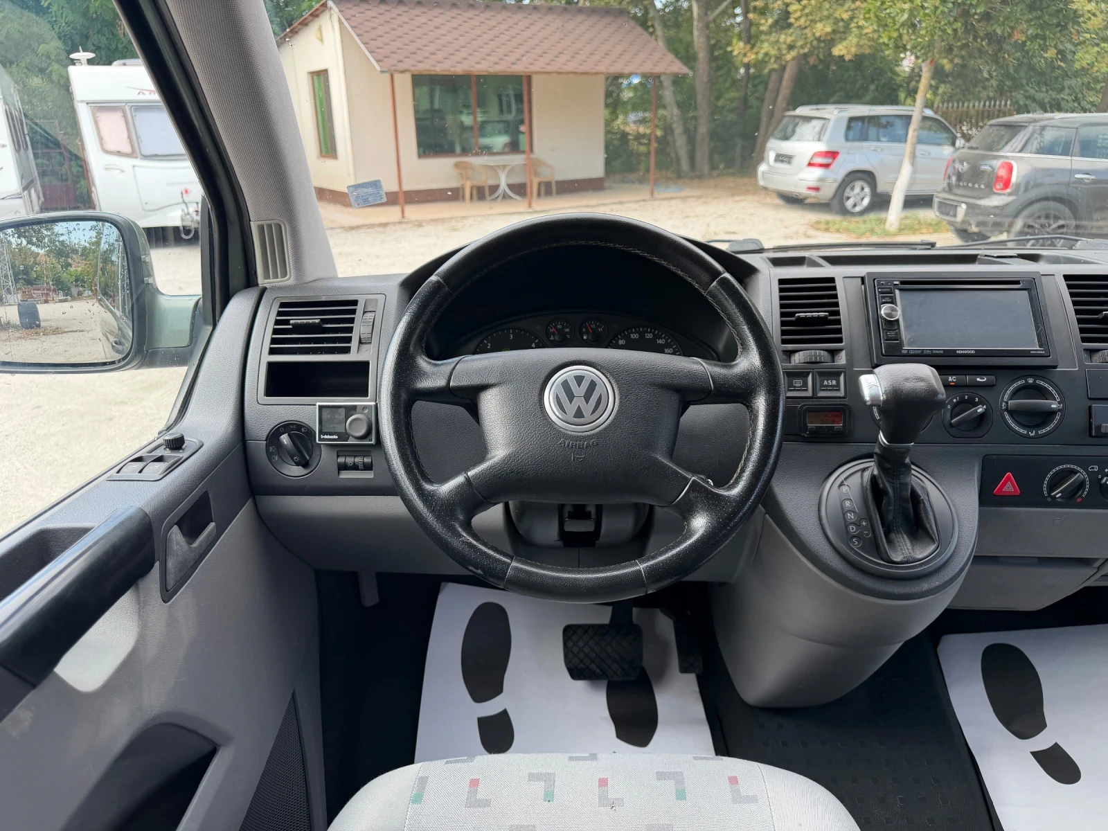 VW Transporter T5/2.5Tdi/130ps/8мест., снимка 13 - Бусове и автобуси - 55752354