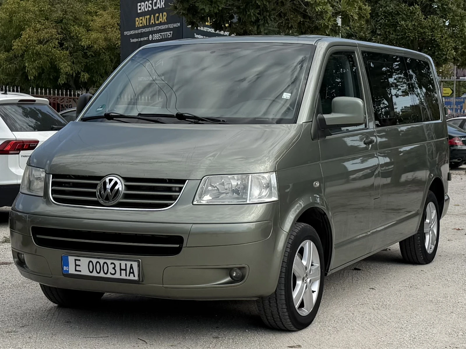 VW Transporter T5/2.5Tdi/130ps/8мест., снимка 2 - Бусове и автобуси - 55752354