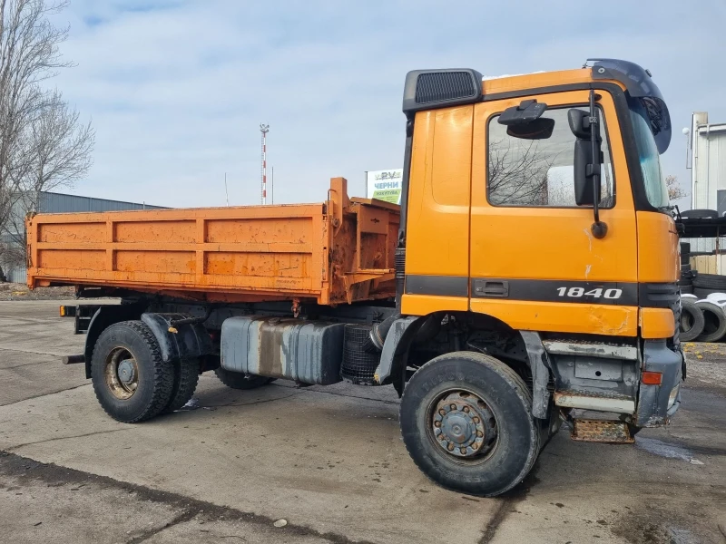 Mercedes-Benz Actros 1840  4X4 самосвал , снимка 2 - Камиони - 48705839