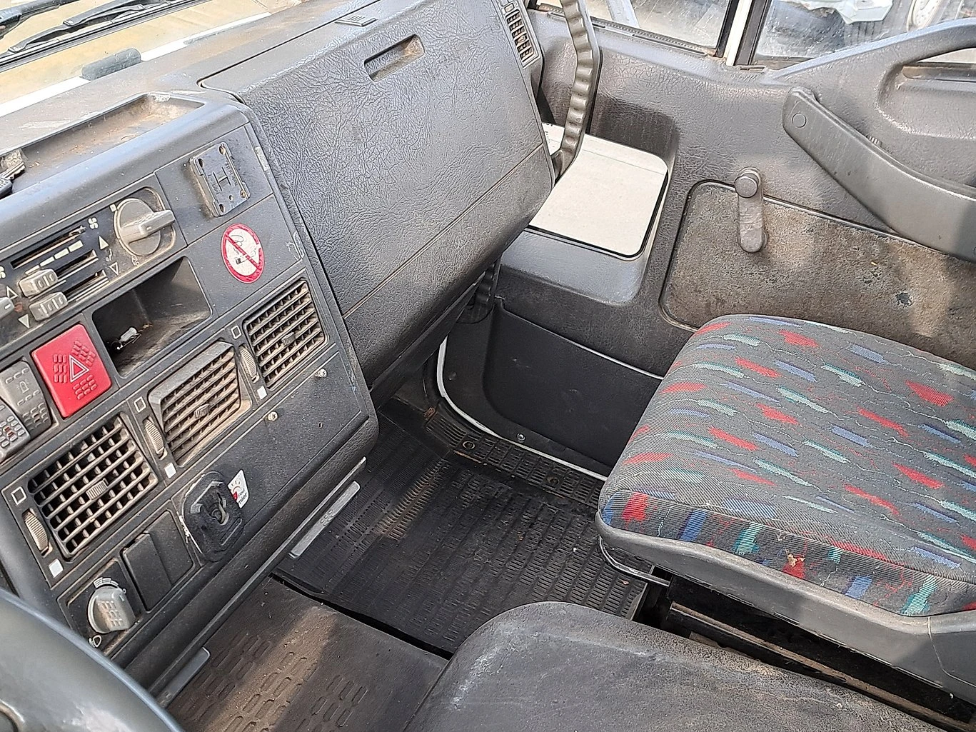 Iveco Cargo 120 �15 | Mobile.bg � ����������� 16