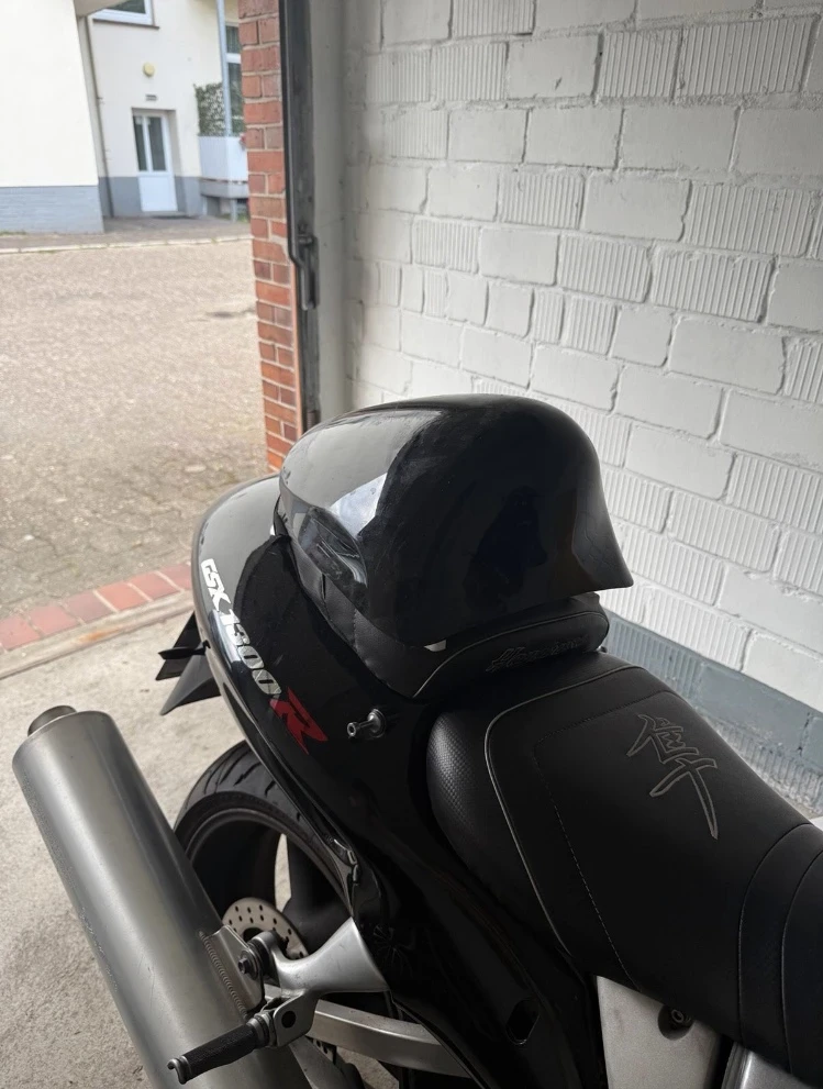 Suzuki Hayabusa GSX1300R - изображение 7
