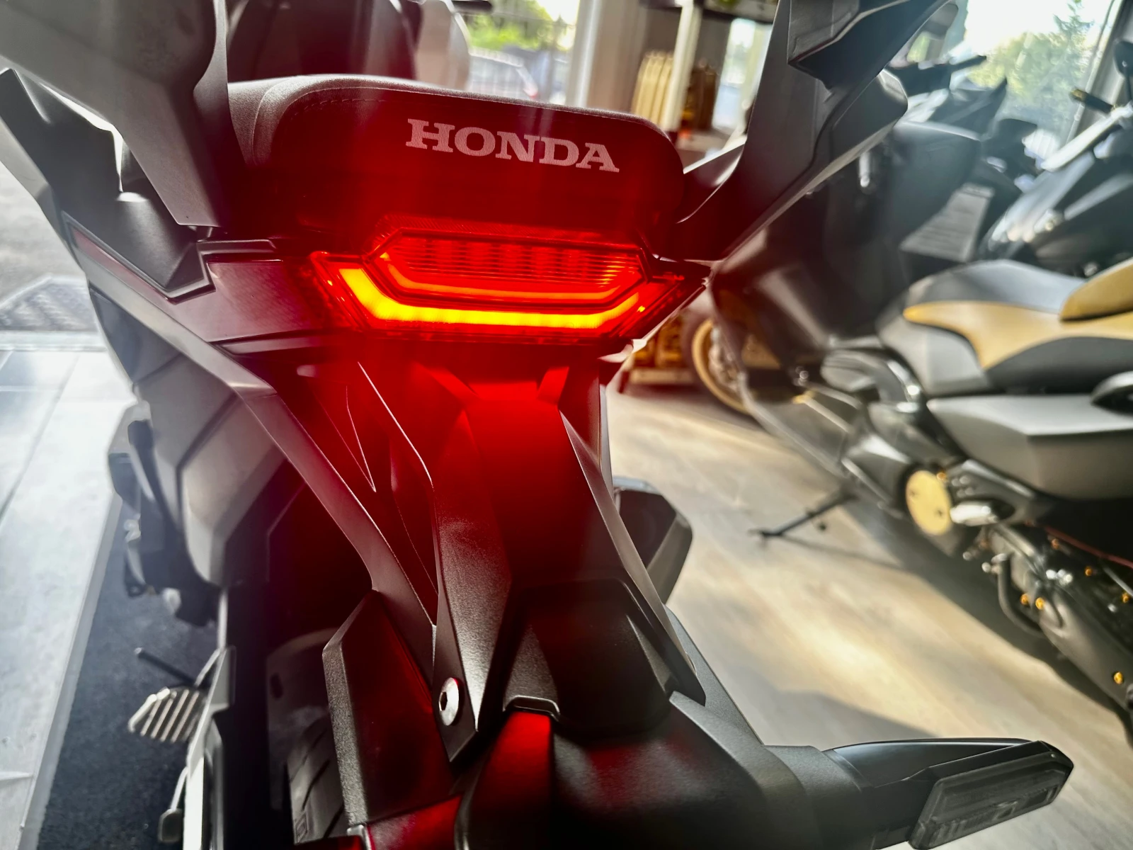 Honda X-ADV 750i ABS/LED 2018г. - изображение 4