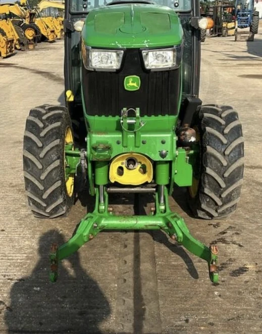 Трактор John Deere 5090 GF, снимка 4 - Селскостопанска техника - 47572067