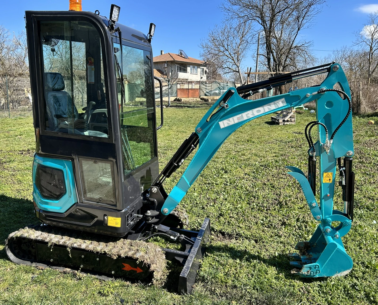 ����� YFE18 | Mobile.bg � ����������� 1