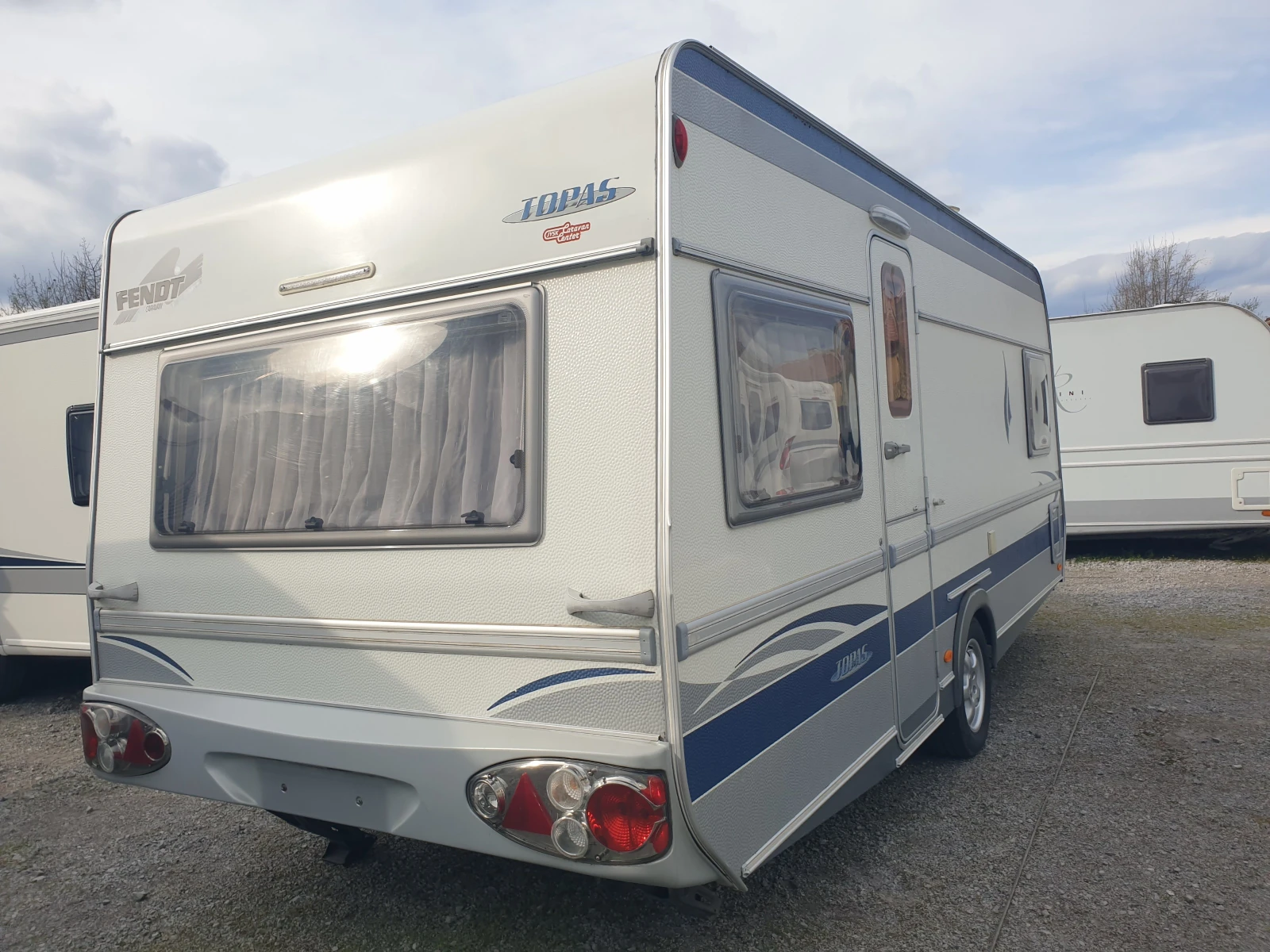 Каравана Fendt 510, снимка 2 - Каравани и кемпери - 54159699