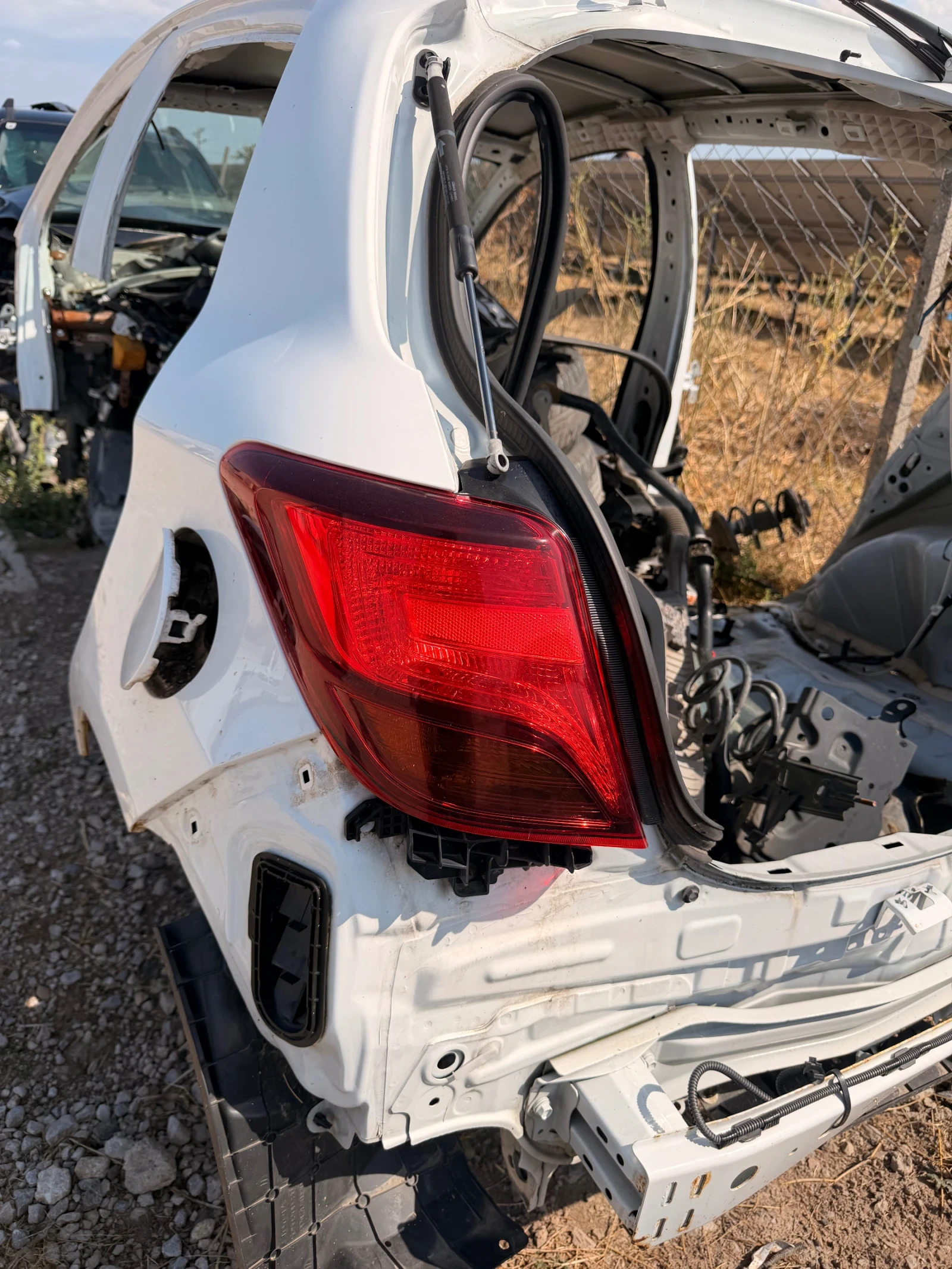 Ляв стоп TOYOTA YARIS 2014-2017