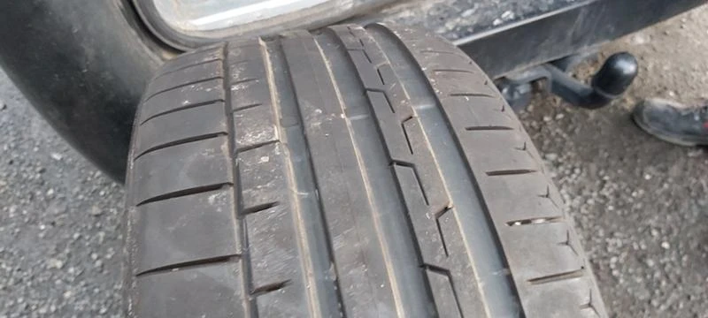 Гуми Летни 245/35R19, снимка 1 - Гуми и джанти - 31487774