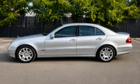 Mercedes-Benz E 320  7 г. лична | История и фактури , снимка 3
