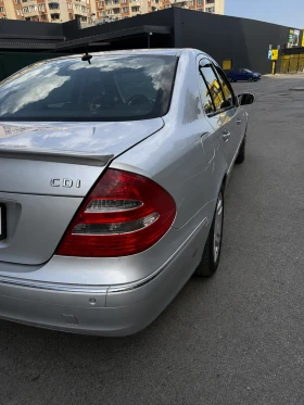Mercedes-Benz E 320  7 г. лична | История и фактури , снимка 10