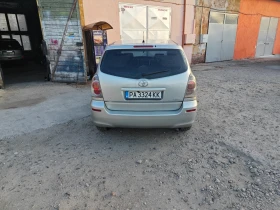 Toyota Corolla verso, снимка 10