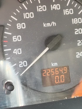 Renault Scenic 1.9 dci - 1080 € / 2112.30 лв. - 55076299 2