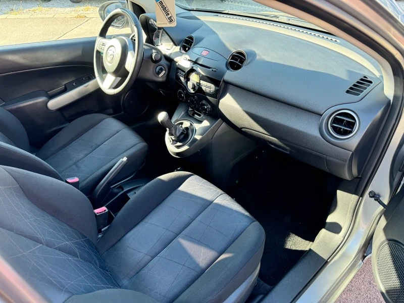 Mazda 2 1.3i 75k.FACE внос Италия, снимка 15 - Автомобили и джипове - 46763892