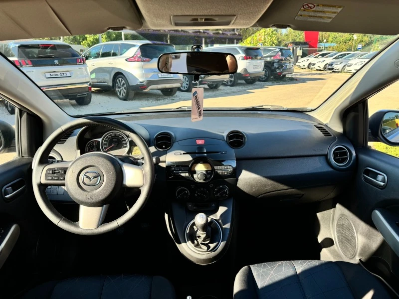 Mazda 2 1.3i 75k.FACE внос Италия, снимка 13 - Автомобили и джипове - 46763892