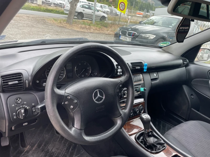 Mercedes-Benz C 200, снимка 8 - Автомобили и джипове - 47083796