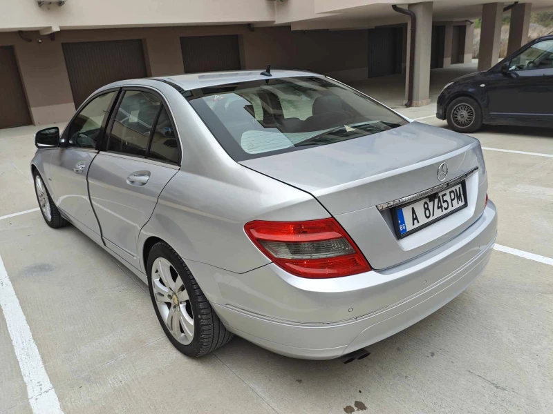 Mercedes-Benz C 180 Avantgarde, снимка 1 - Автомобили и джипове - 47397437