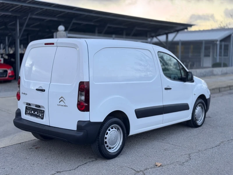 Citroen Berlingo 1.6HDI 75кс * ПЕРФЕКТЕН* , снимка 5 - Автомобили и джипове - 48473163