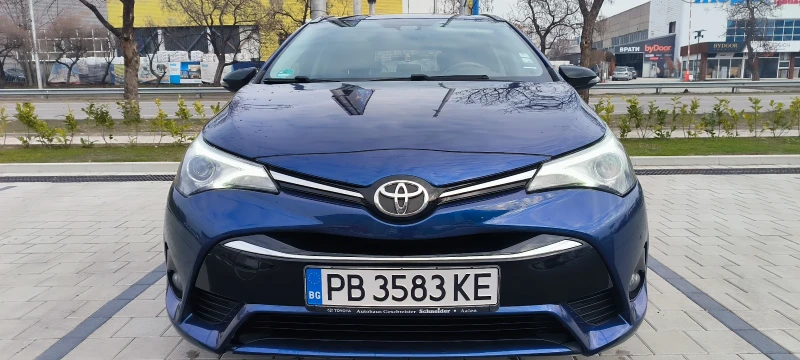 Toyota Avensis 1.6 D4D, снимка 6 - Автомобили и джипове - 48789133