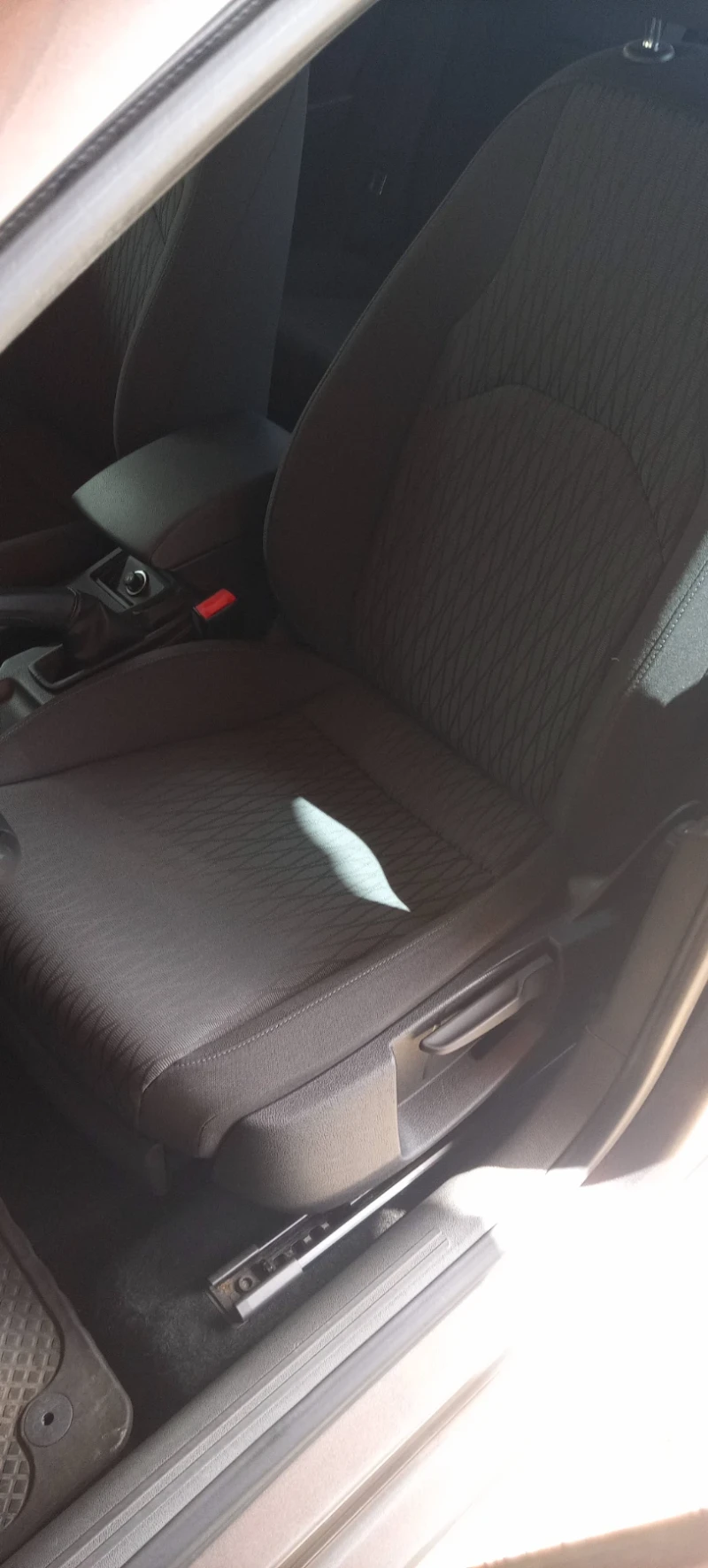 Seat Leon 1.4 TGI, 110 к.с., снимка 11 - Автомобили и джипове - 49923655