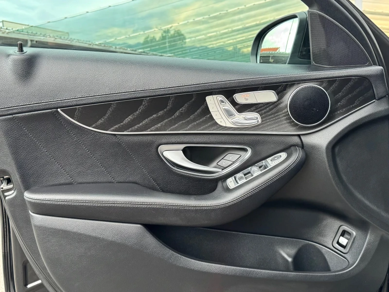 Mercedes-Benz C 400 AMG АВТОМАТ ИТАЛИЯ, снимка 5 - Автомобили и джипове - 50381720