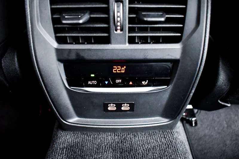 BMW 340 M340i xDrive, снимка 16 - Автомобили и джипове - 50816263