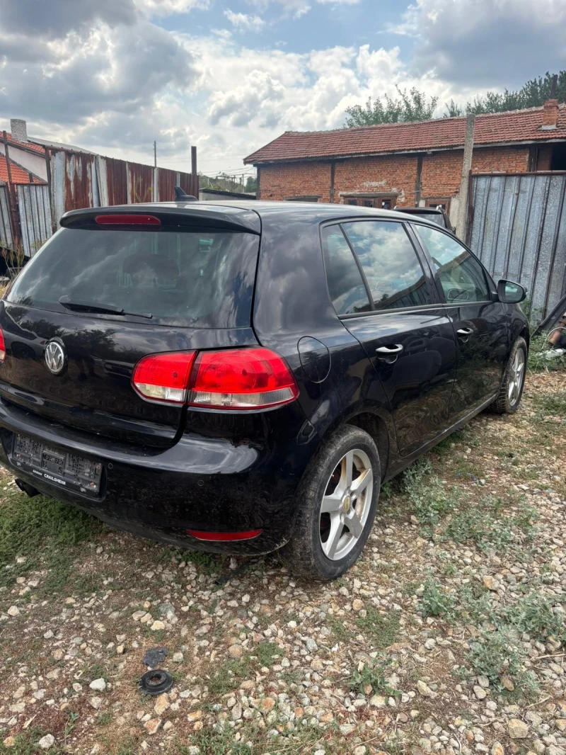 VW Golf, снимка 4 - Автомобили и джипове - 51397014