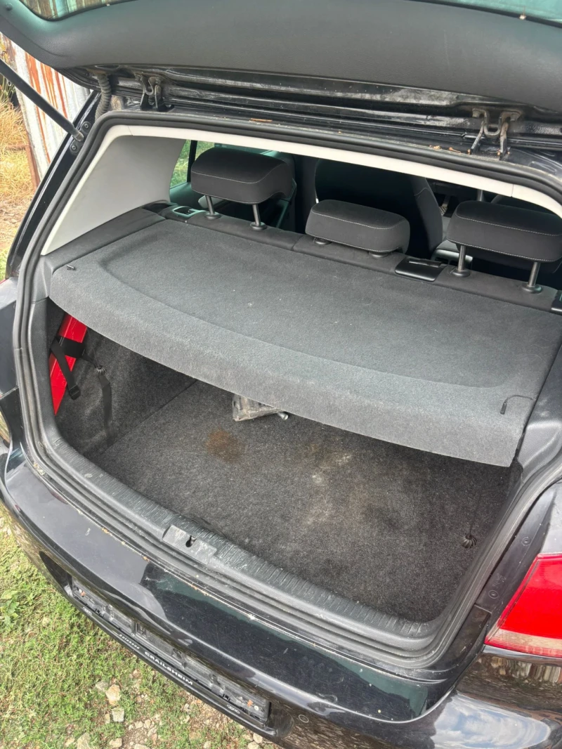 VW Golf, снимка 13 - Автомобили и джипове - 51397014