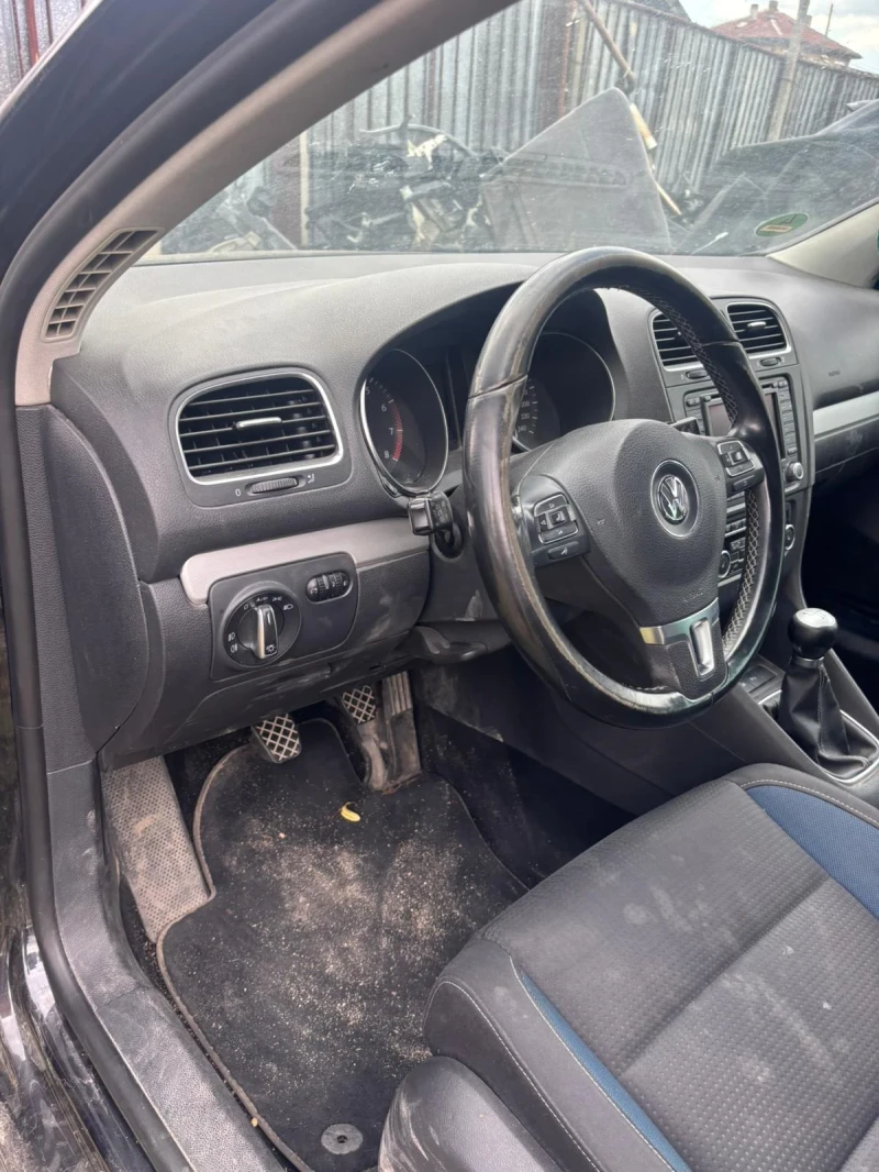 VW Golf, снимка 7 - Автомобили и джипове - 51397014
