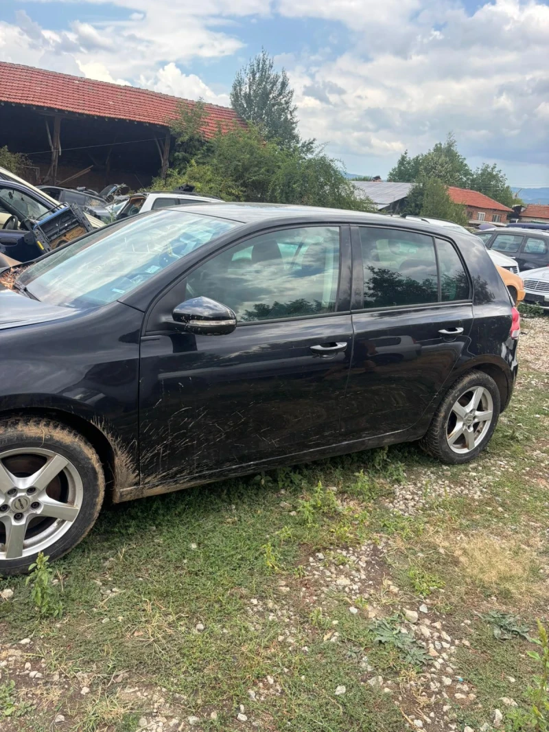 VW Golf, снимка 2 - Автомобили и джипове - 51397014