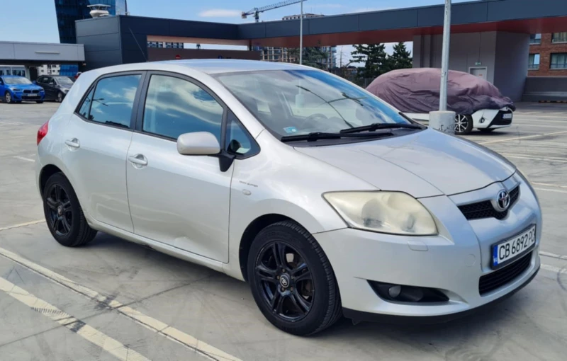 Toyota Auris 1.6 vvti, снимка 2 - Автомобили и джипове - 51651883
