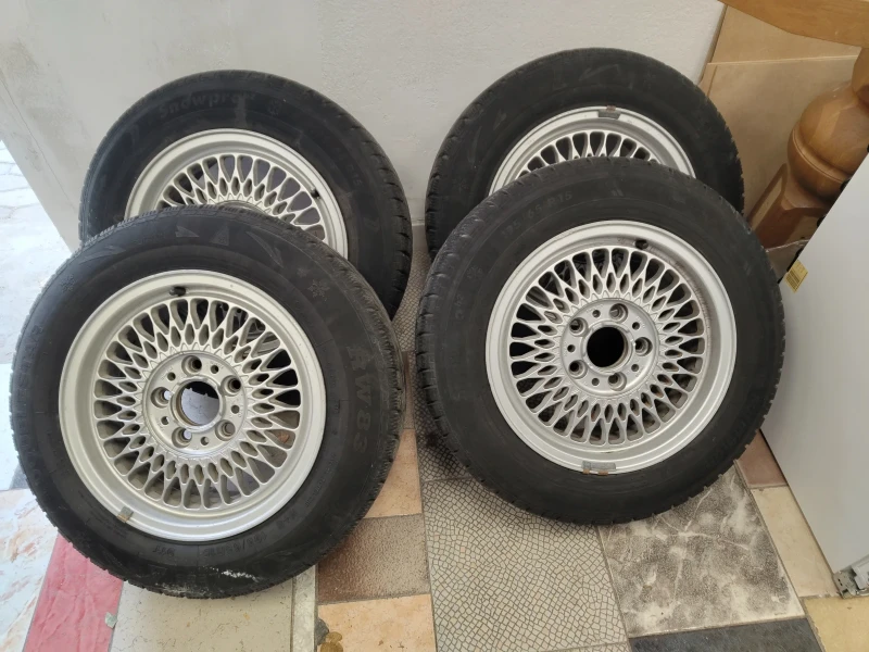 BMW 318, снимка 16 - Автомобили и джипове - 52188413