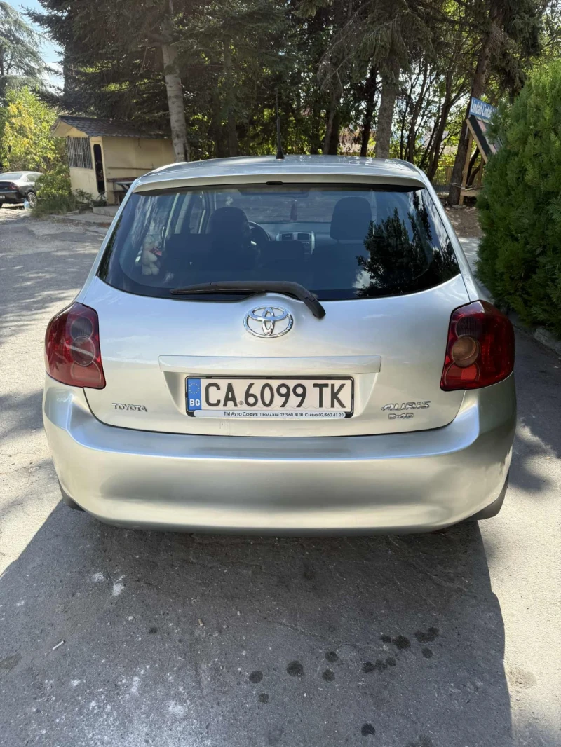 Toyota Auris 2.0 D4D, снимка 5 - Автомобили и джипове - 52682311