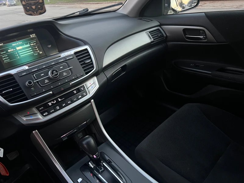 Honda Accord, снимка 10 - Автомобили и джипове - 52726331